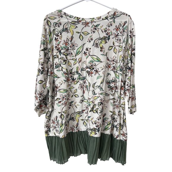 LOGO by Lori Goldstein Floral Print Pleated Hem Top Women 2X Green Boho Hippie - Picture 2 of 7